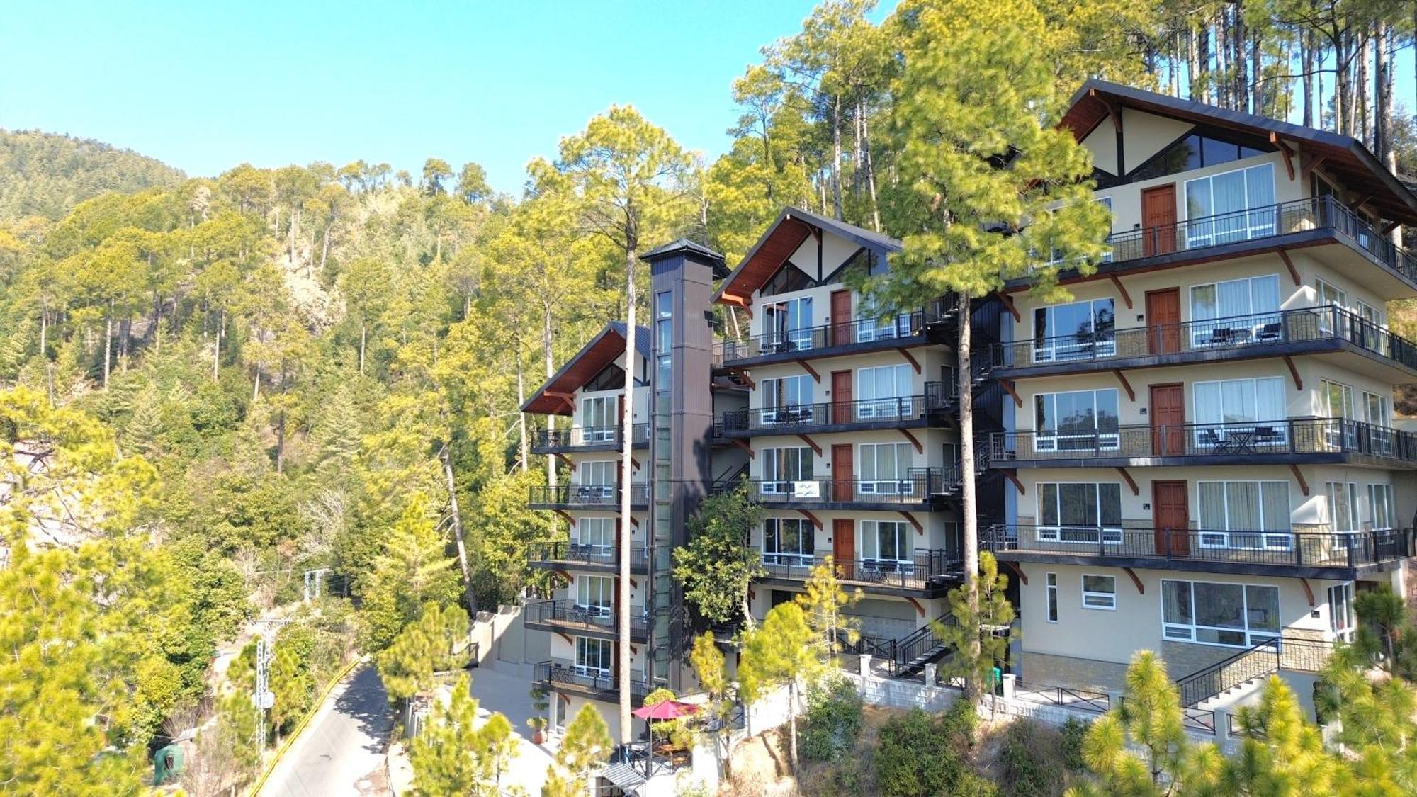 Le' Nest Residences Patriata Экстерьер фото